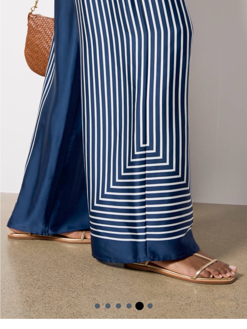 Evereve elastic waist print satin pants size large navy with white print - Picture 12 of 13